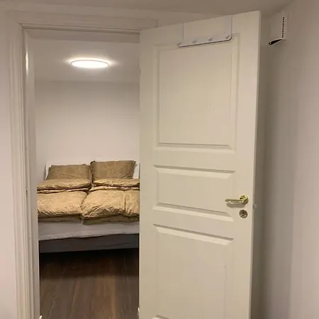 Beautiful 2 Rooms Apartment In Klofta,Near Oslo Airport& Oslo Exterior photo