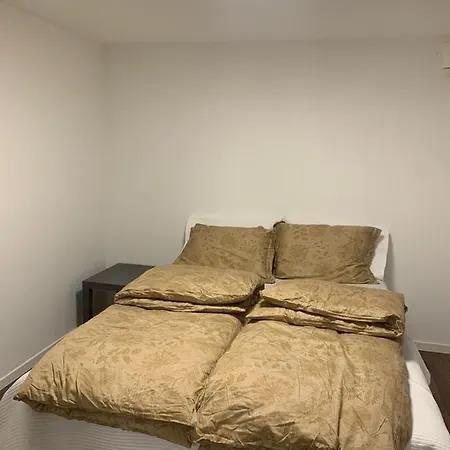 Beautiful 2 Rooms Apartment In Klofta,Near Oslo Airport& Oslo Exterior photo